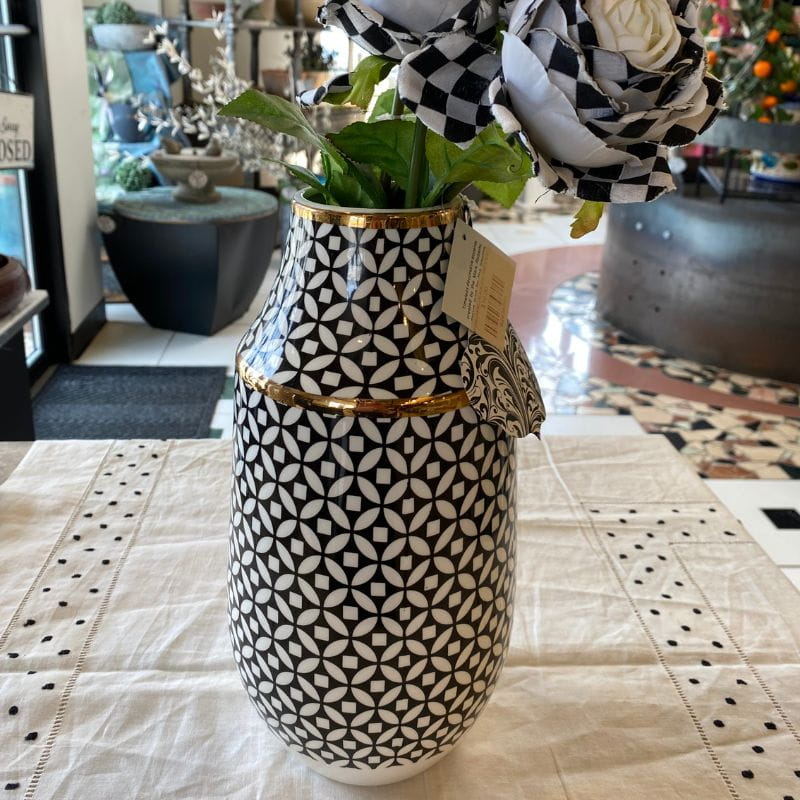 Black & White Circle with Diamond Pattern Vase